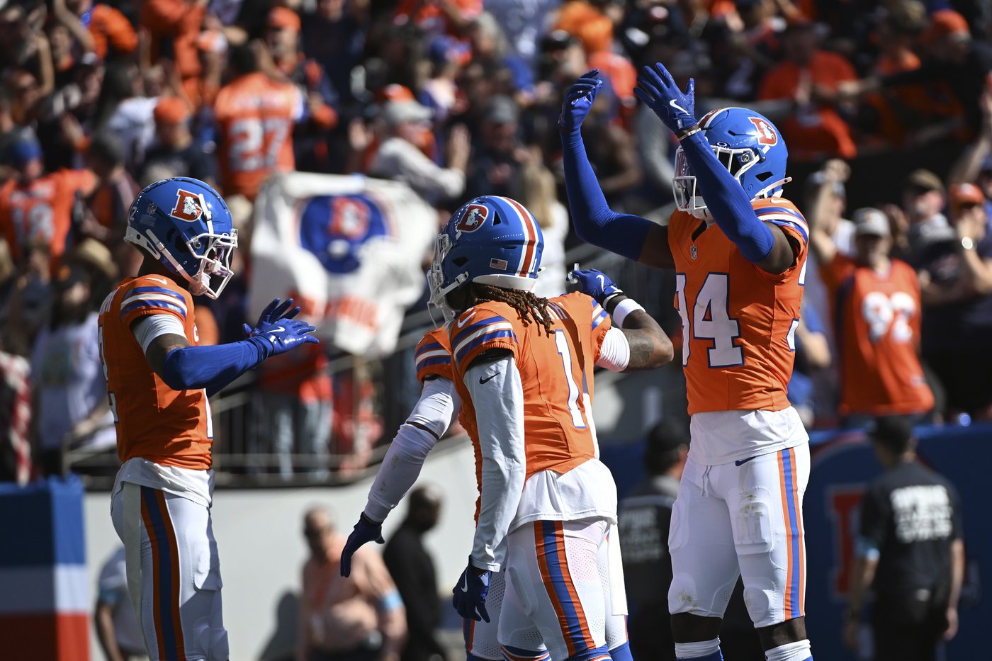 Surtain's two interceptions power Broncos past Raiders 34-18, snapping 8-game skid against Las Vegas | iNFOnews.ca