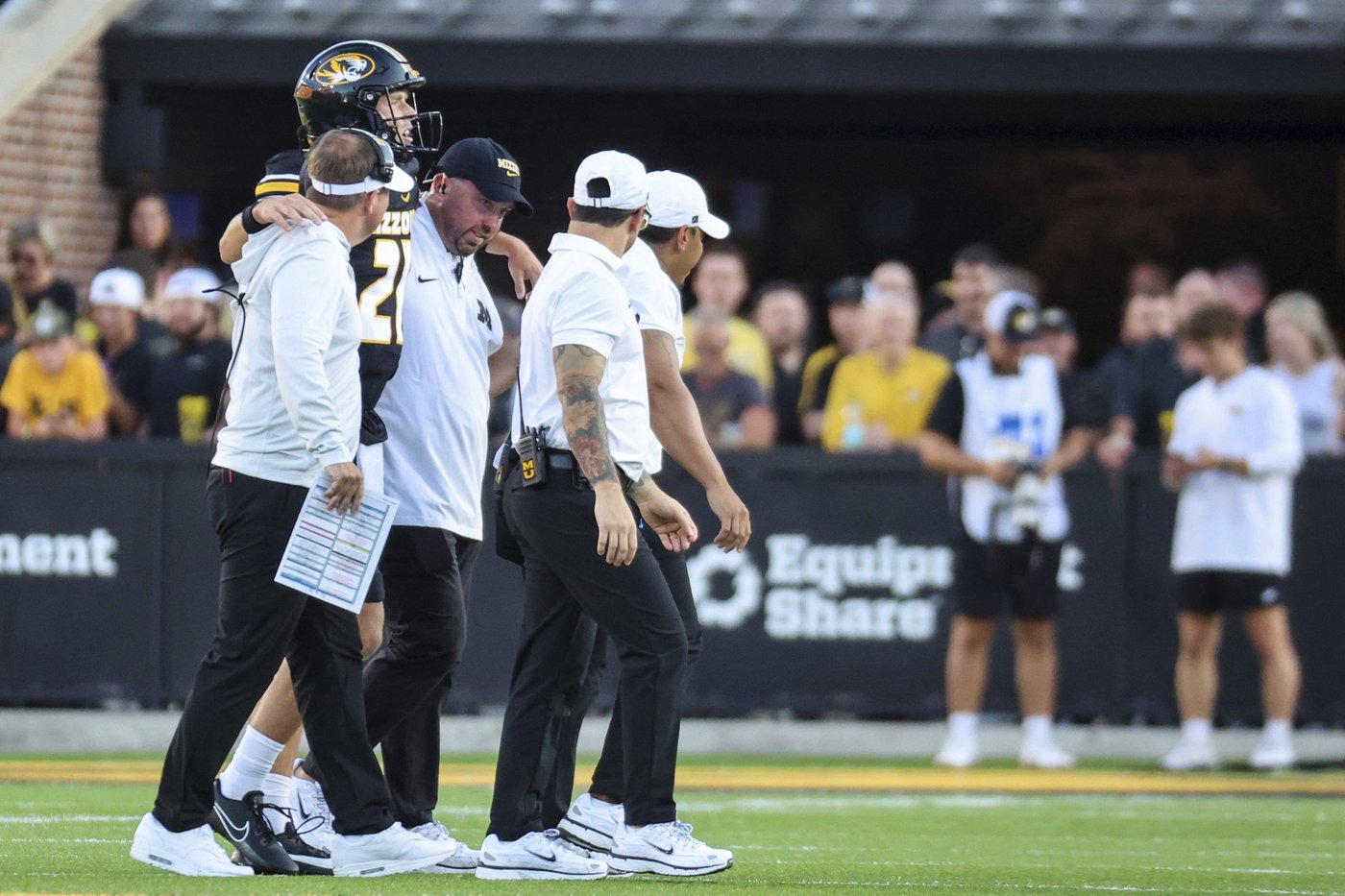 Missouri's Sam Horn out indefinitely, Blake Craig out for season with KU on deck Saturday | iNFOnews.ca