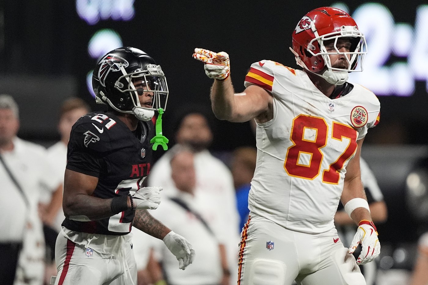 Chiefs tight end Travis Kelce has been instrumental in 3-0 start, even without his usual production | iNFOnews.ca Chiefs tight end Travis Kelce has been instrumental in 3-0 start, even without his usual production | iNFOnews.ca