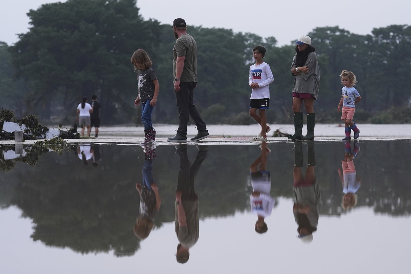 24 dead in Texas floods and more than 20 children missing from a girls summer camp | iNFOnews.ca