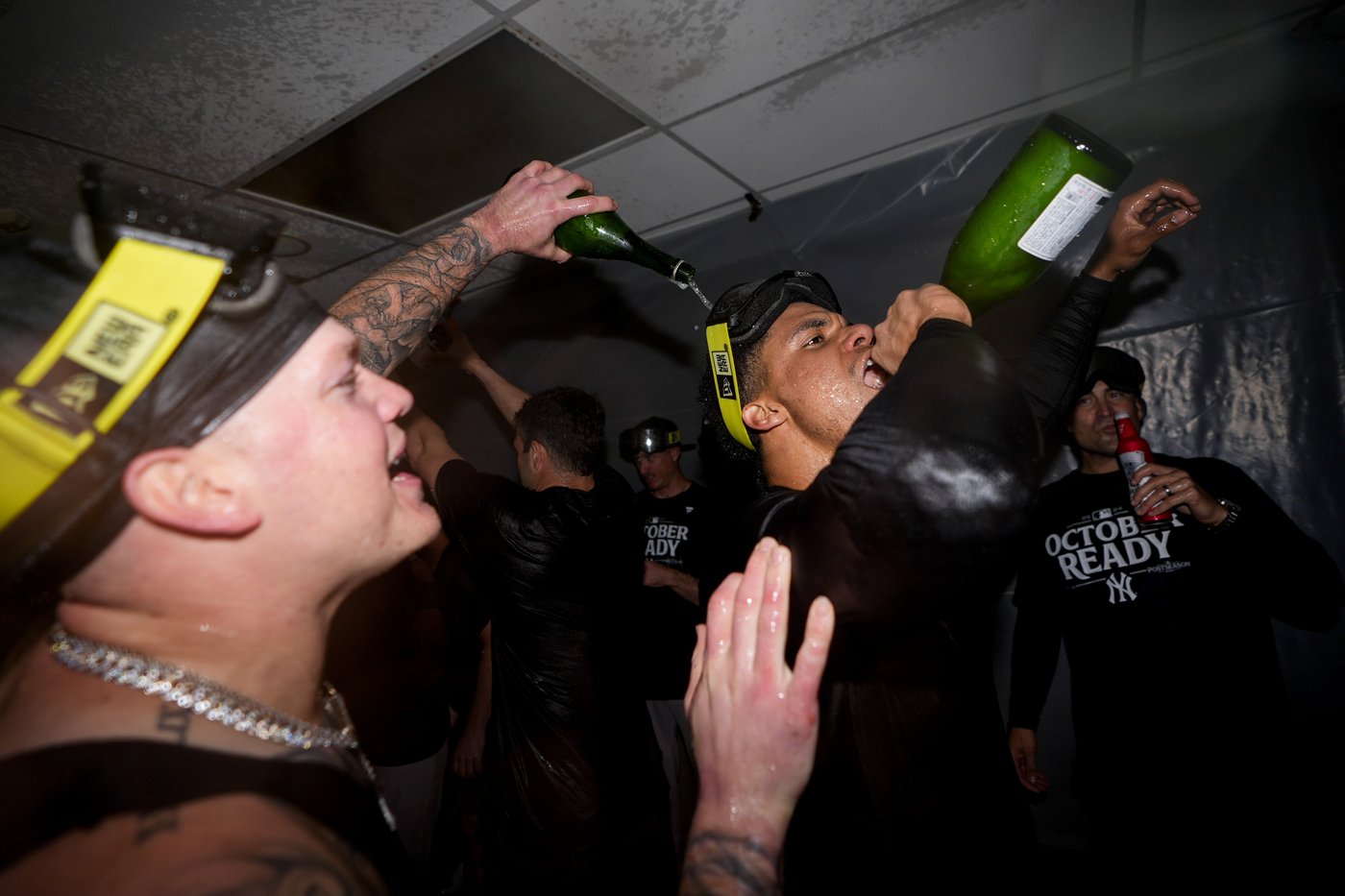 Yankees clinch playoff berth by beating Mariners 2-1 in 10 innings | iNFOnews.ca