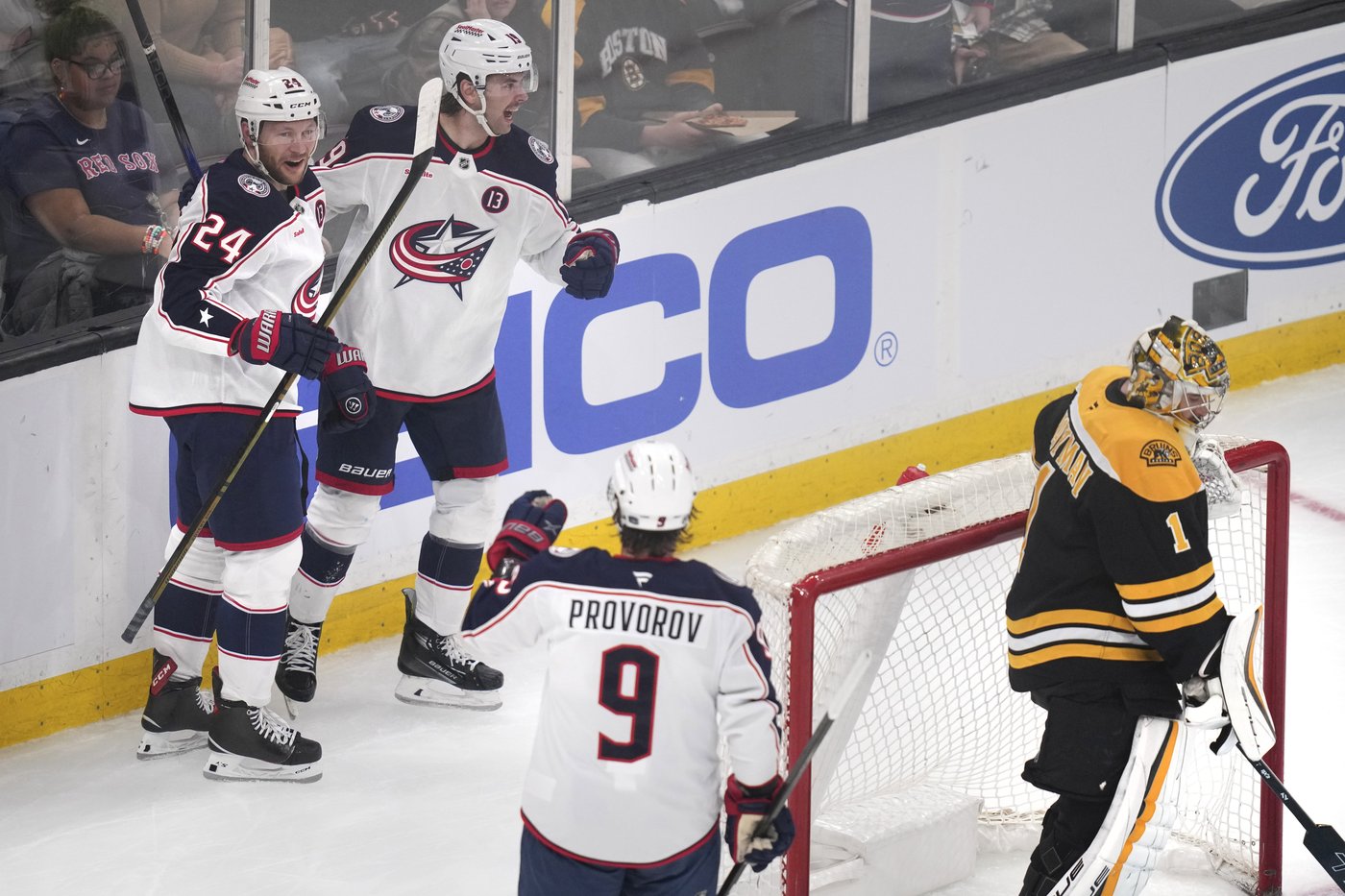 Blue Jackets score two short-handed goals to beat Bruins 5-1 | iNFOnews.ca