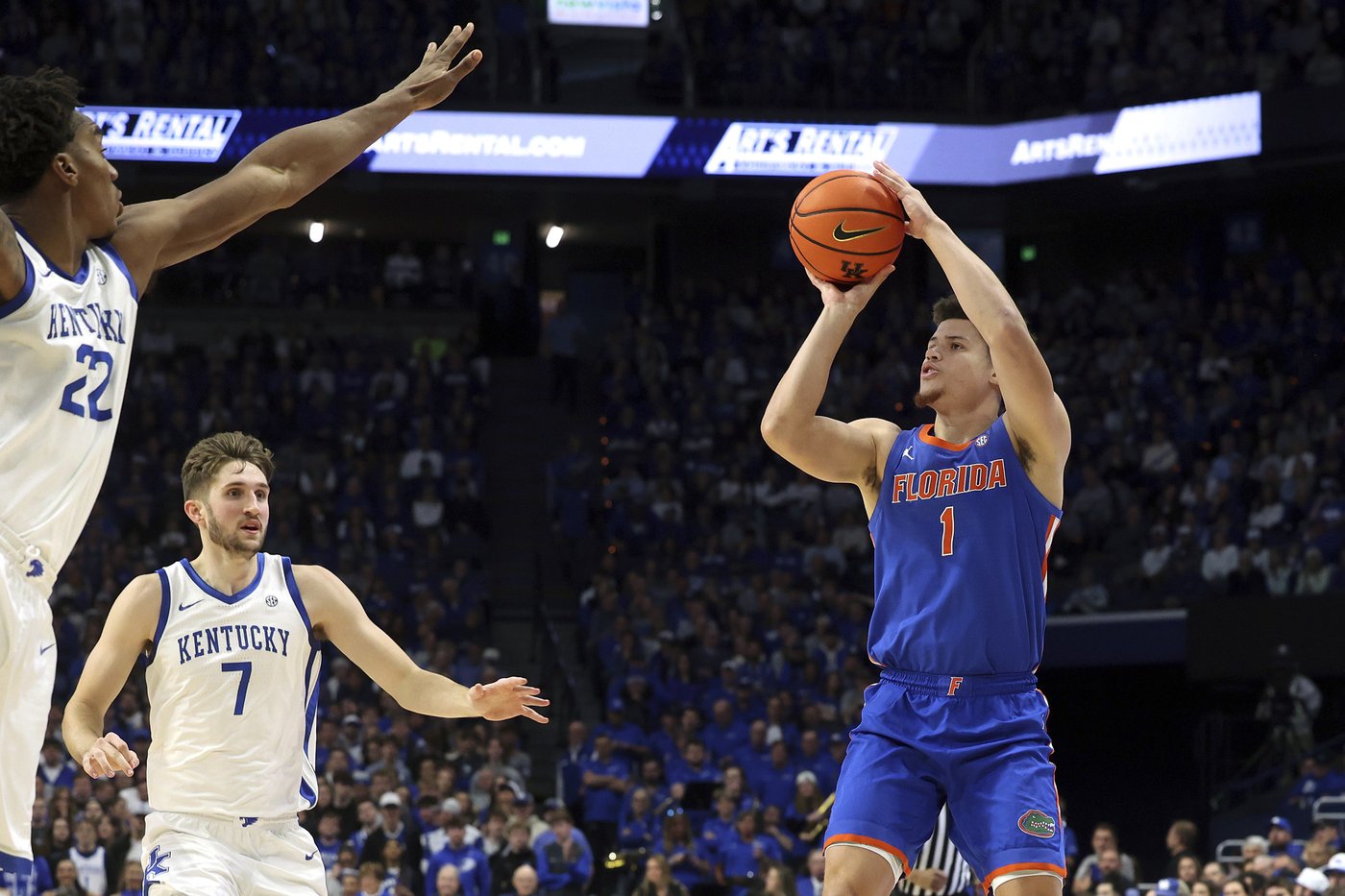 Koby Brea hits seven 3-pointers as No. 10 Kentucky hands No. 6 Florida its first loss, 106-100 | iNFOnews.ca