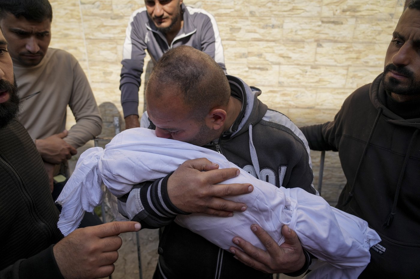 Middle East latest: Israeli attack on Gaza shatters ceasefire and kills hundreds | iNFOnews.ca Middle East latest: Israeli attack on Gaza shatters ceasefire and kills hundreds | iNFOnews.ca