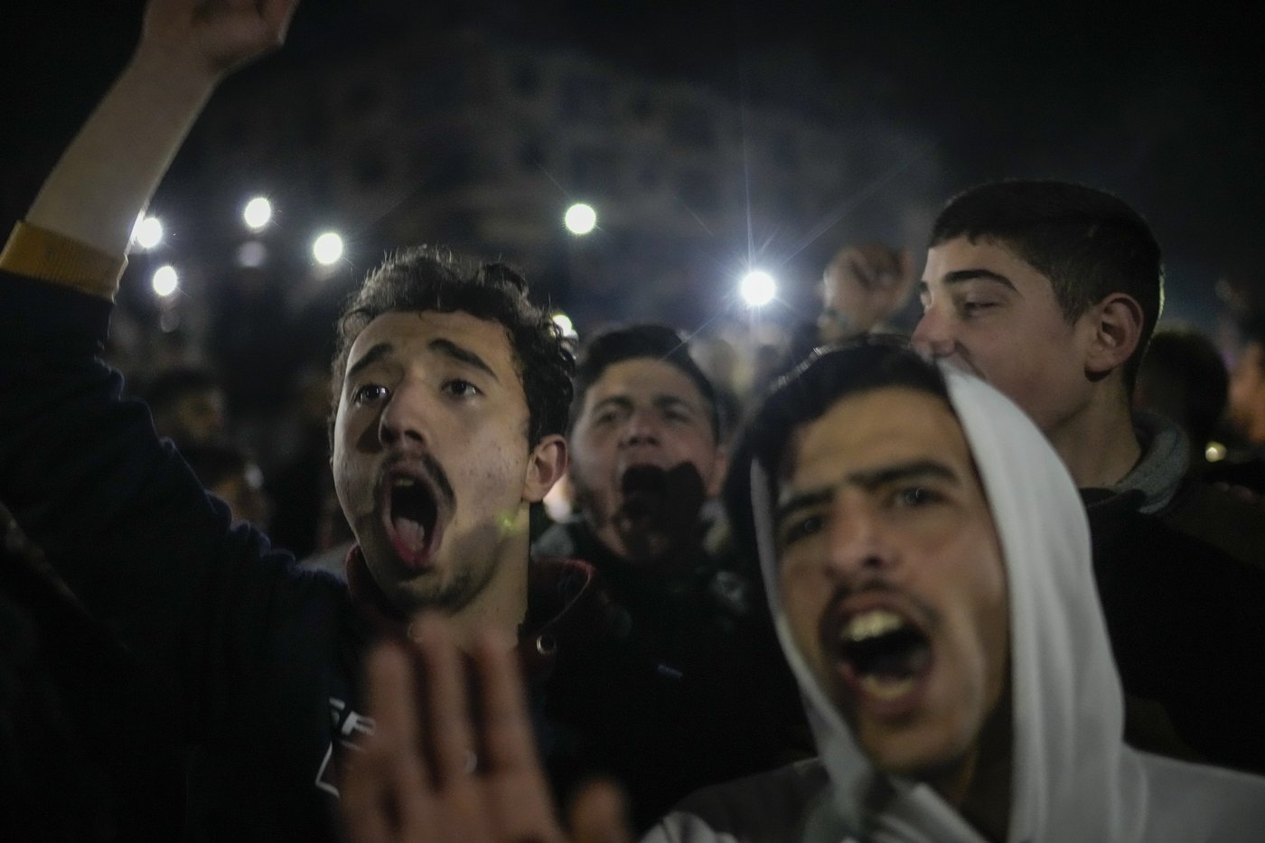 AP PHOTOS: Syria's new security forces conduct sweeps in Homs, looking for ousted Assad's loyalists | iNFOnews.ca