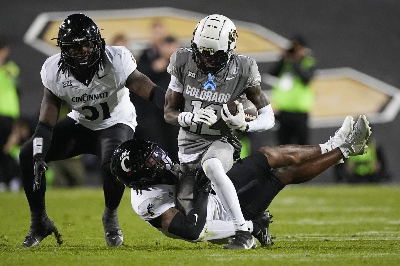 No. 23 Colorado becomes bowl eligible behind stellar play of Heisman hopefuls Hunter and Sanders | iNFOnews.ca No. 23 Colorado becomes bowl eligible behind stellar play of Heisman hopefuls Hunter and Sanders | iNFOnews.ca