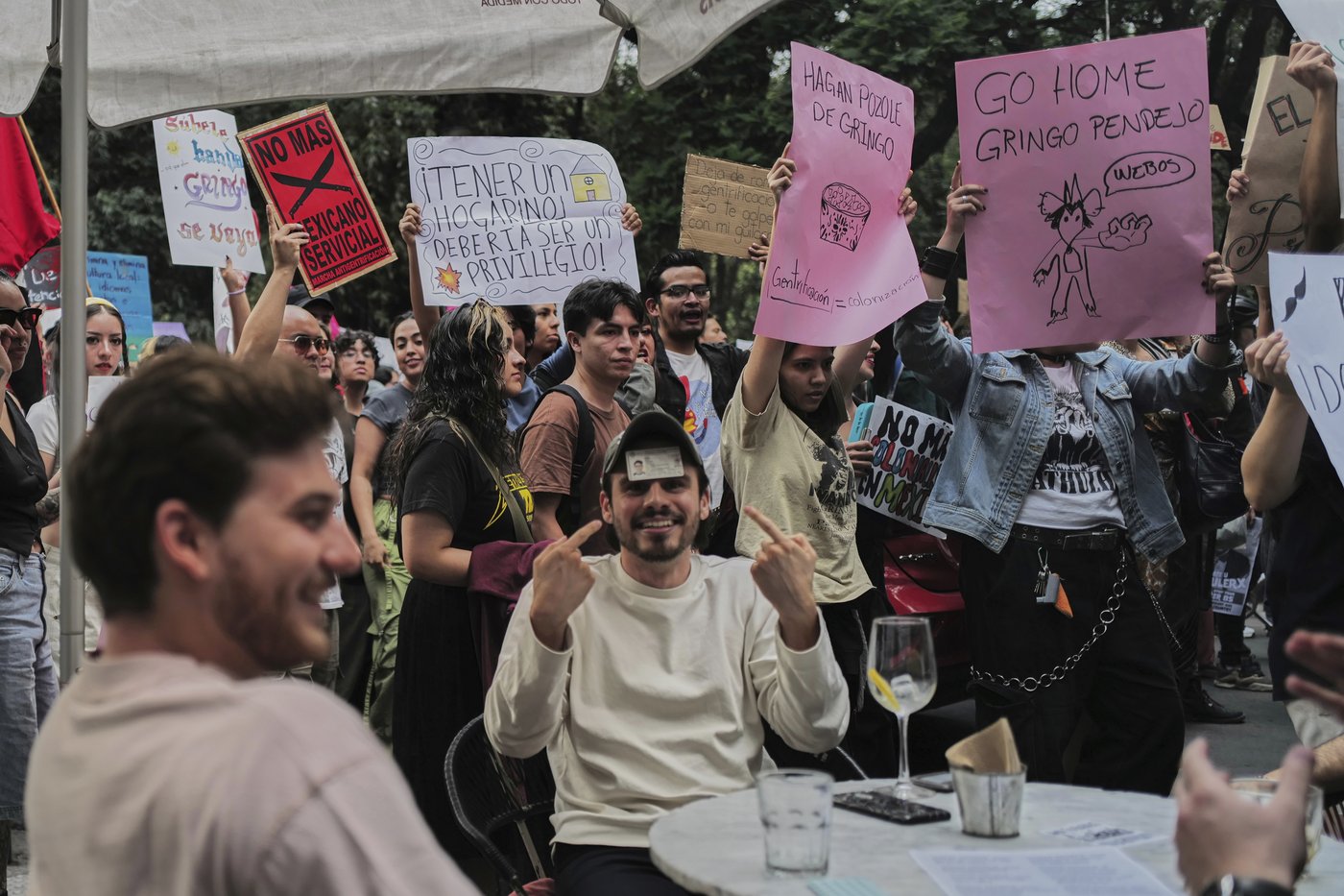 Protests against surging mass tourism in Mexico City end in vandalism, harassment of tourists | iNFOnews.ca Protests against surging mass tourism in Mexico City end in vandalism, harassment of tourists | iNFOnews.ca
