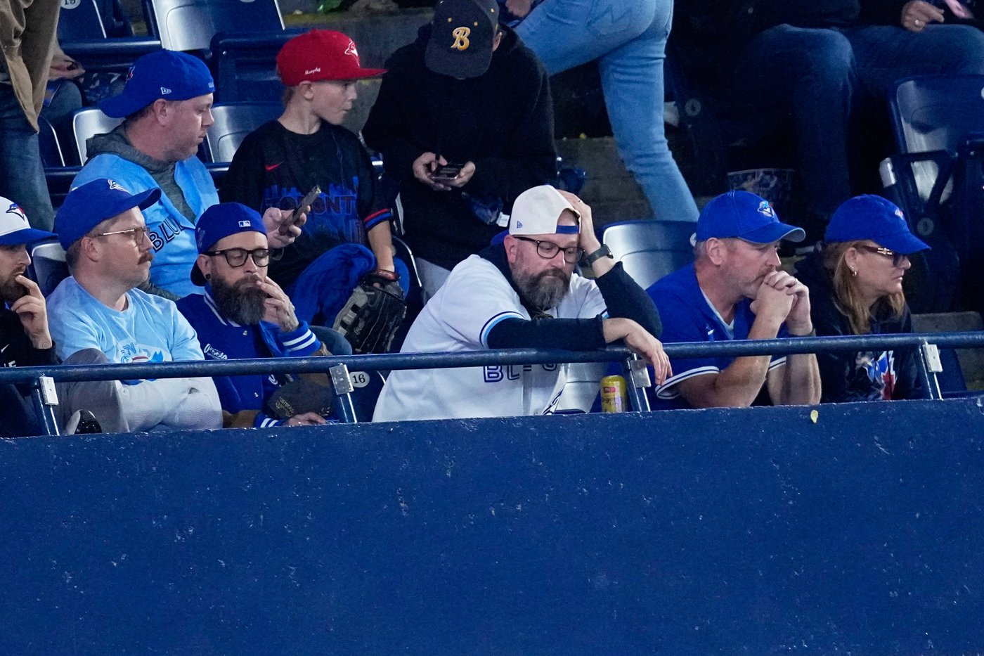 Blue Jays have 4 runs and 8 hits in falling into 2-0 ALCS deficit against Mariners | iNFOnews.ca