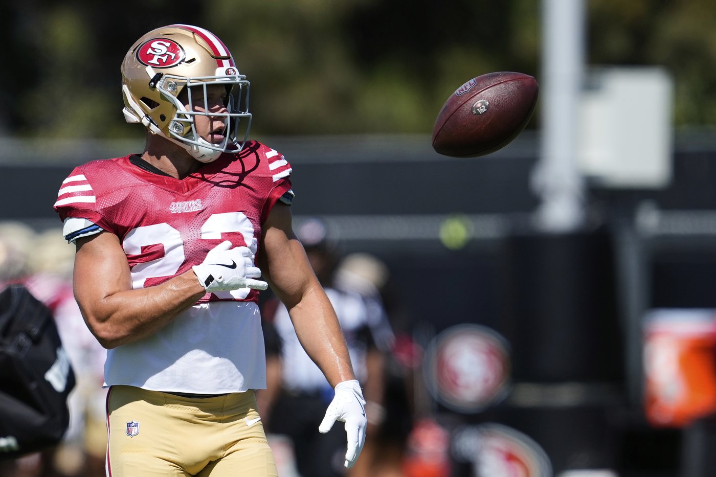 Christian McCaffrey shines in 49ers camp after injury-filled season | iNFOnews.ca Christian McCaffrey shines in 49ers camp after injury-filled season | iNFOnews.ca