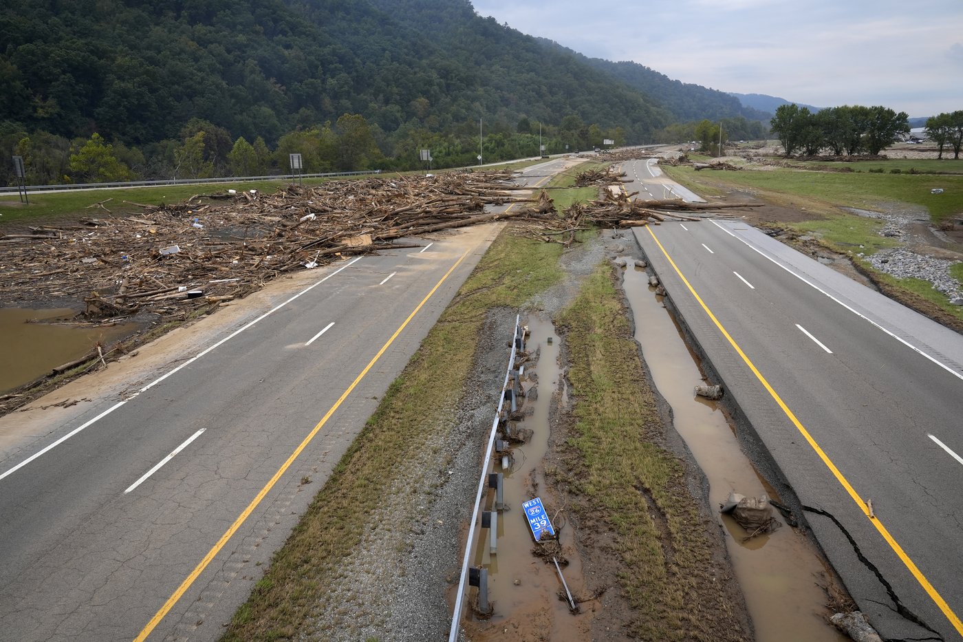 When will the power return? Weary Carolinas residents long for relief after Helene's fury | iNFOnews.ca