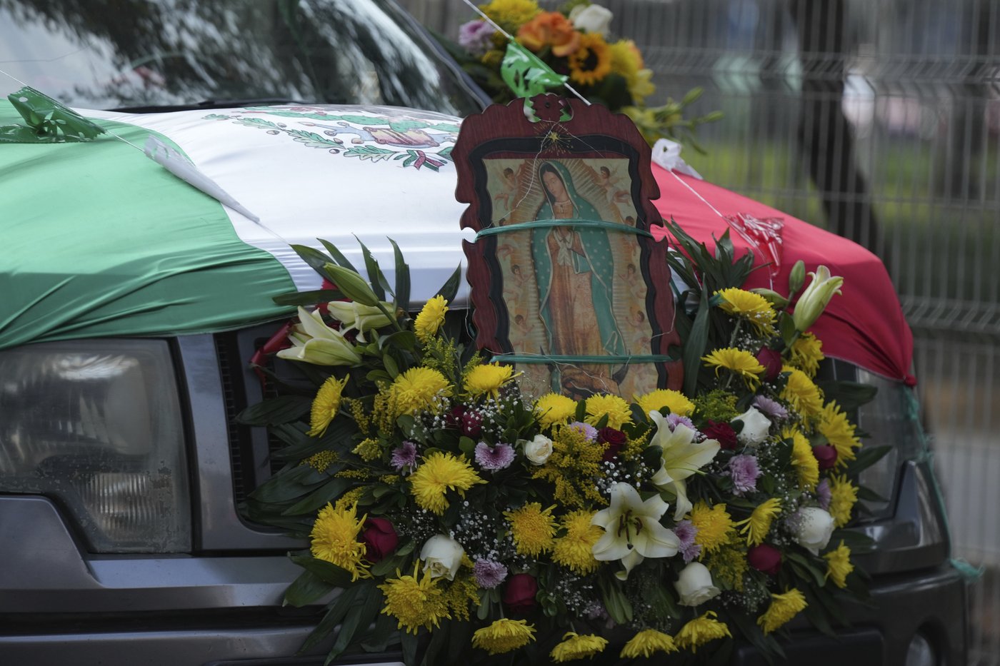 Millions mark Mexico's Virgin of Guadalupe Day but calls for a truce in drug violence go unheeded | iNFOnews.ca