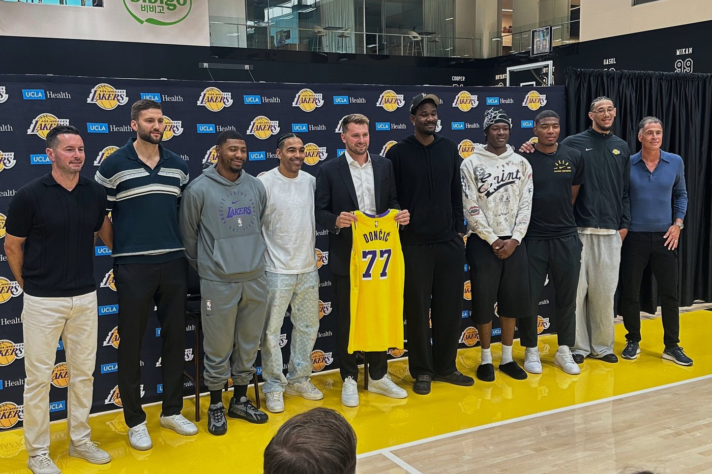 Luka Doncic agrees to a contract extension through 2028 with the Lakers, committing to his new team | iNFOnews.ca Luka Doncic agrees to a contract extension through 2028 with the Lakers, committing to his new team | iNFOnews.ca