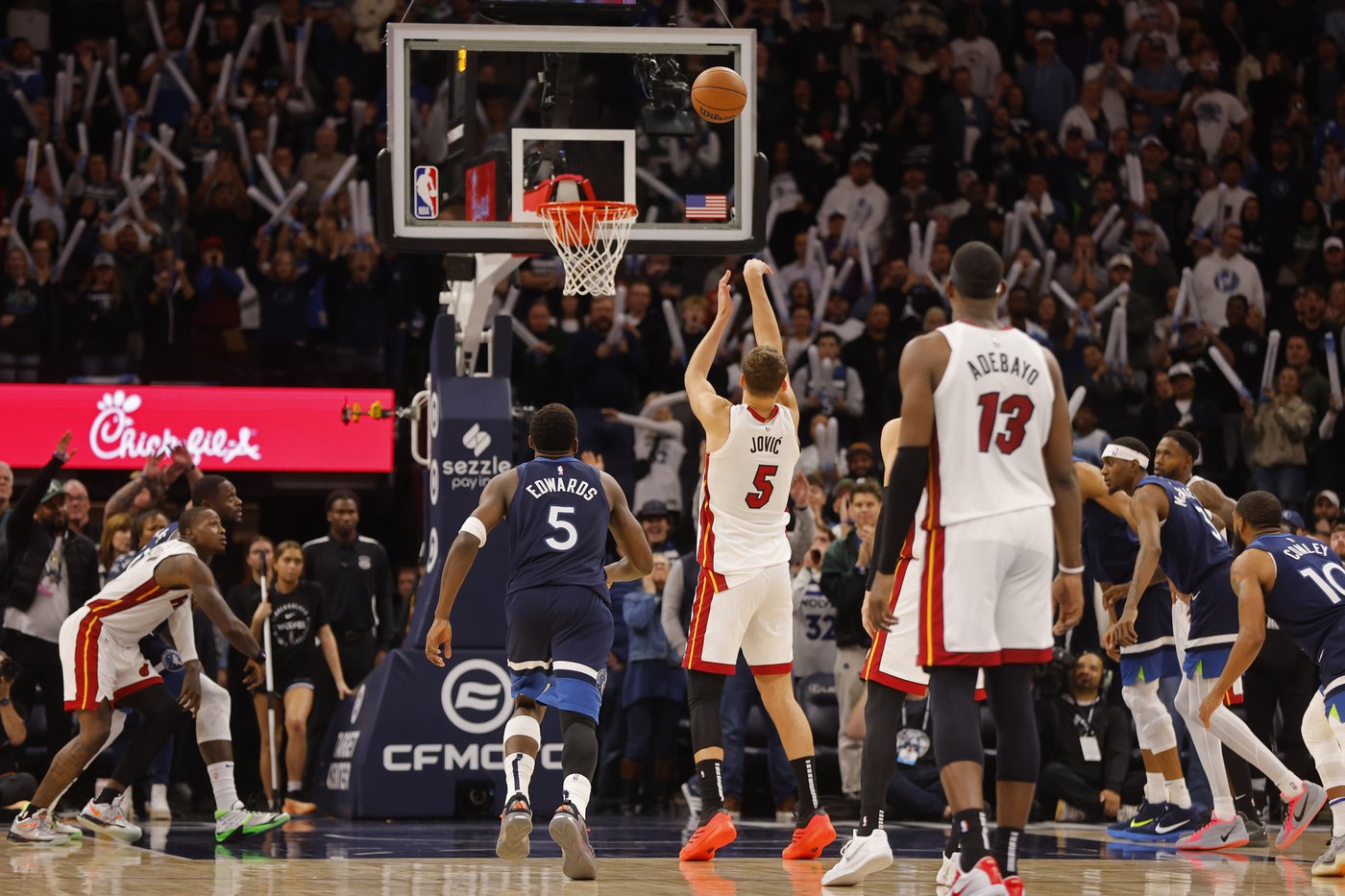 Heat edge Timberwolves 95-94 on Nikola Jovic's layup-and-1 with 7.8 seconds left | iNFOnews.ca Heat edge Timberwolves 95-94 on Nikola Jovic's layup-and-1 with 7.8 seconds left | iNFOnews.ca
