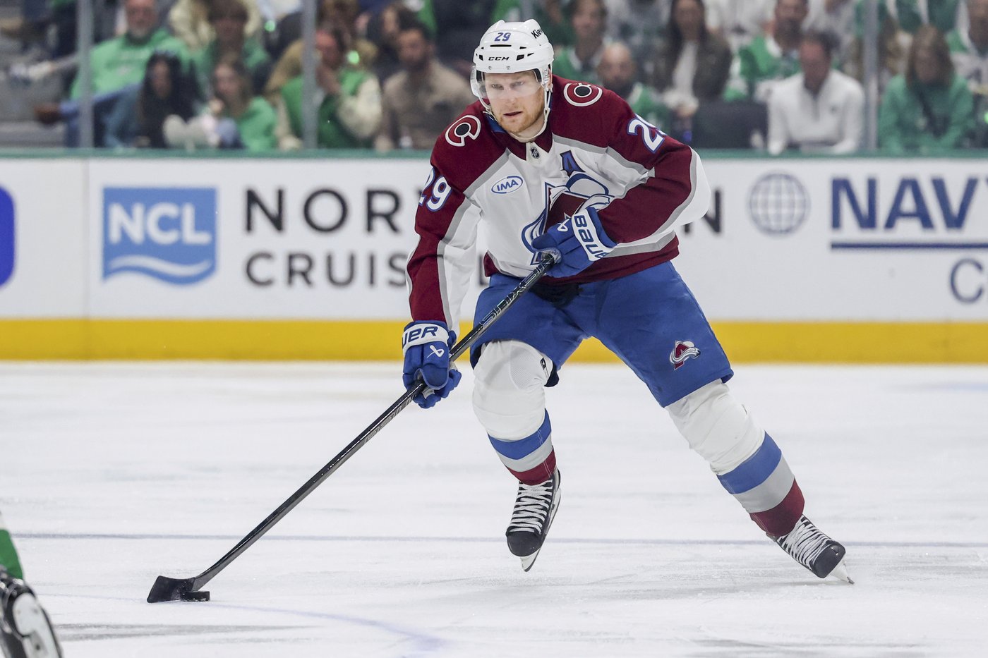 Colorado Avalanche have big expectations with Landeskog's return and Burns' leadership | iNFOnews.ca