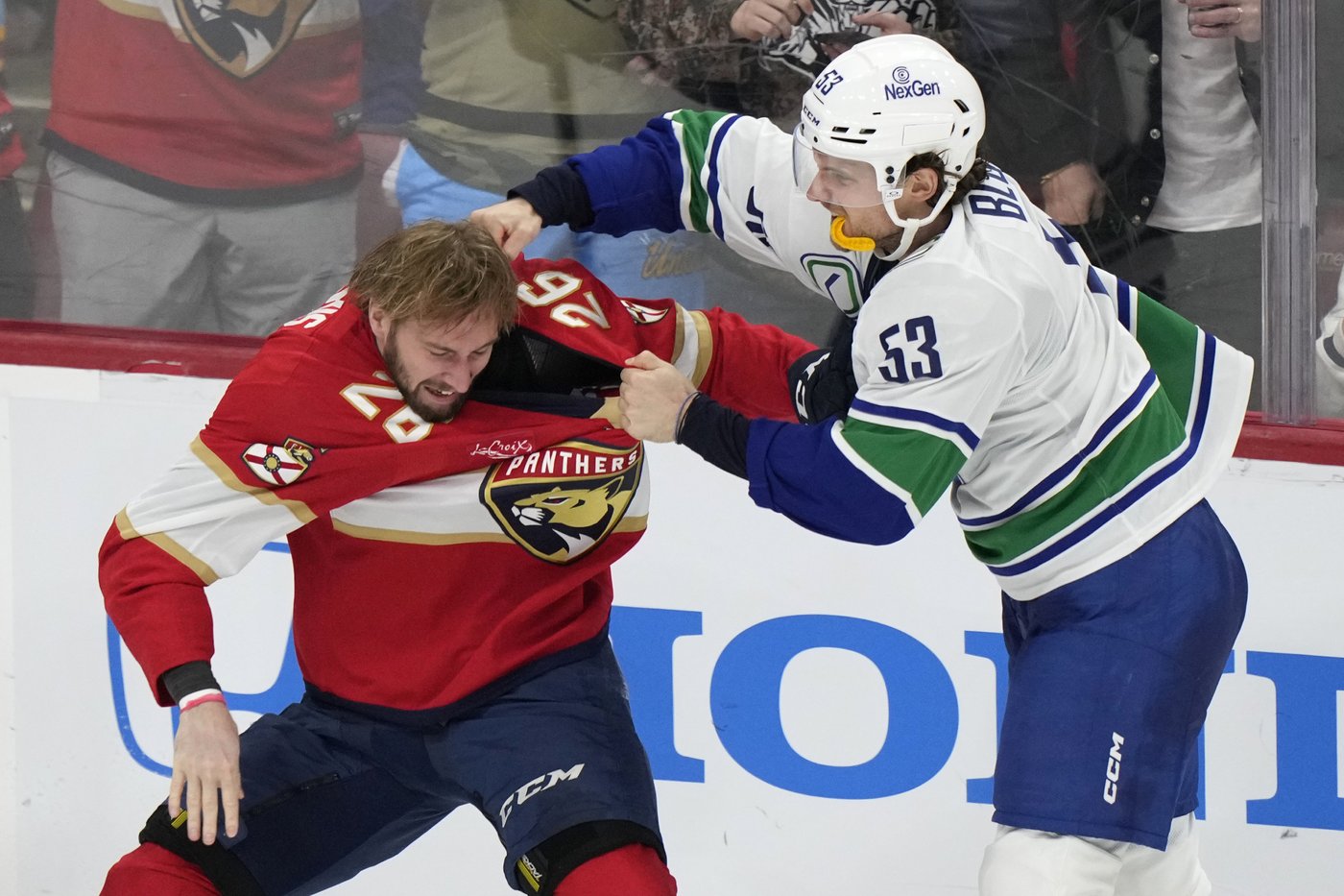 Miller scores winner in OT, Vancouver tops Florida 3-2 | iNFOnews.ca Miller scores winner in OT, Vancouver tops Florida 3-2 | iNFOnews.ca