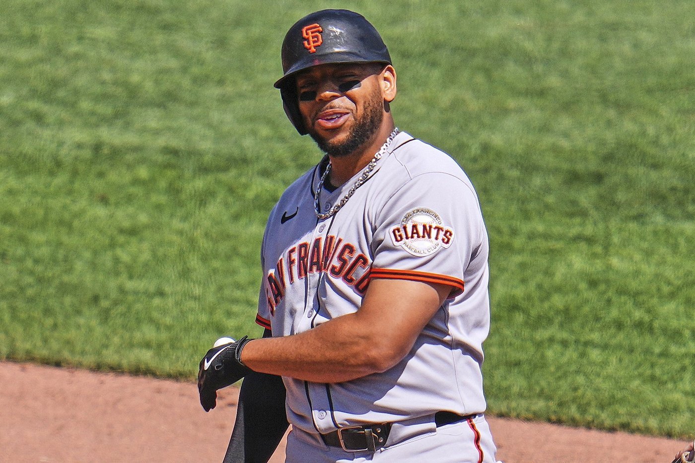 Dominic Smith hits go-ahead double in 9th as Giants rally for 4-2 win over Pirates | iNFOnews.ca
