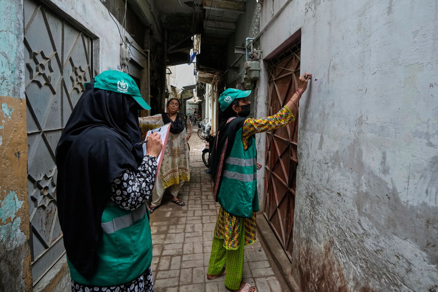 Pakistan vaccinates 9 million girls against cervical cancer despite online backlash | iNFOnews.ca Pakistan vaccinates 9 million girls against cervical cancer despite online backlash | iNFOnews.ca