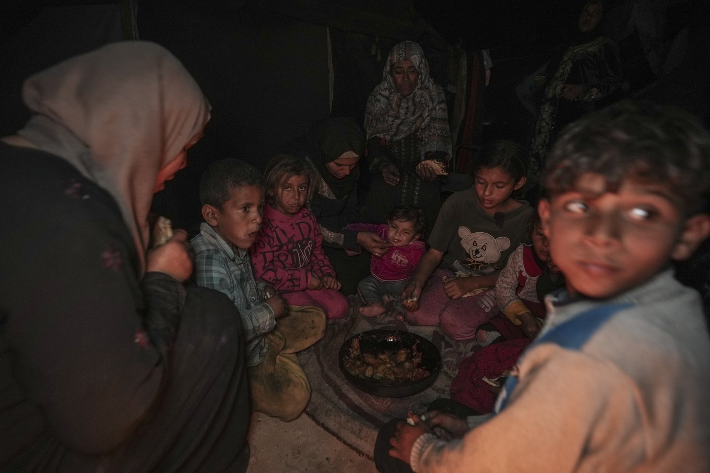 Winter is hitting Gaza and many Palestinians have little protection from the cold | iNFOnews.ca Winter is hitting Gaza and many Palestinians have little protection from the cold | iNFOnews.ca