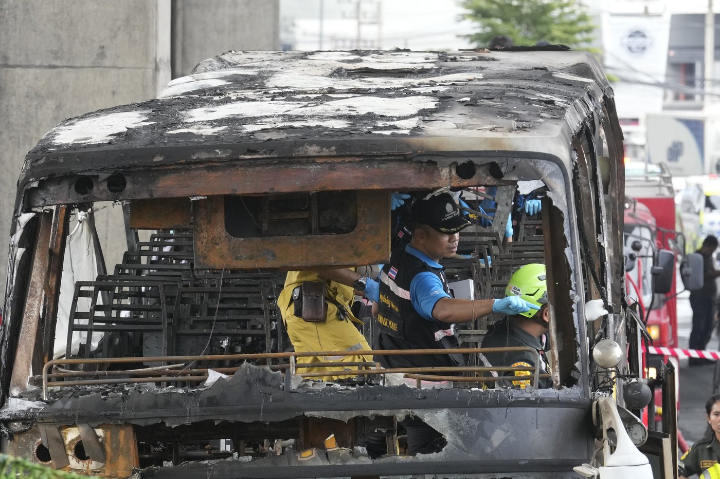 More than 20 are feared dead after a school bus catches fire in suburban Bangkok | iNFOnews.ca