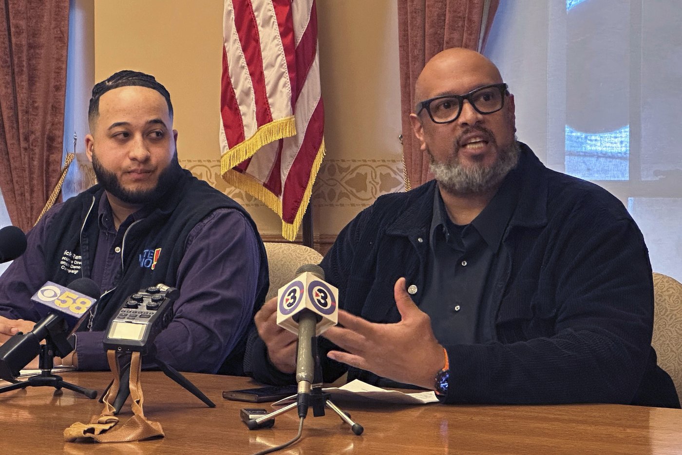 Former Capitol police officer campaigns in Wisconsin against Republican-backed court candidate | iNFOnews.ca