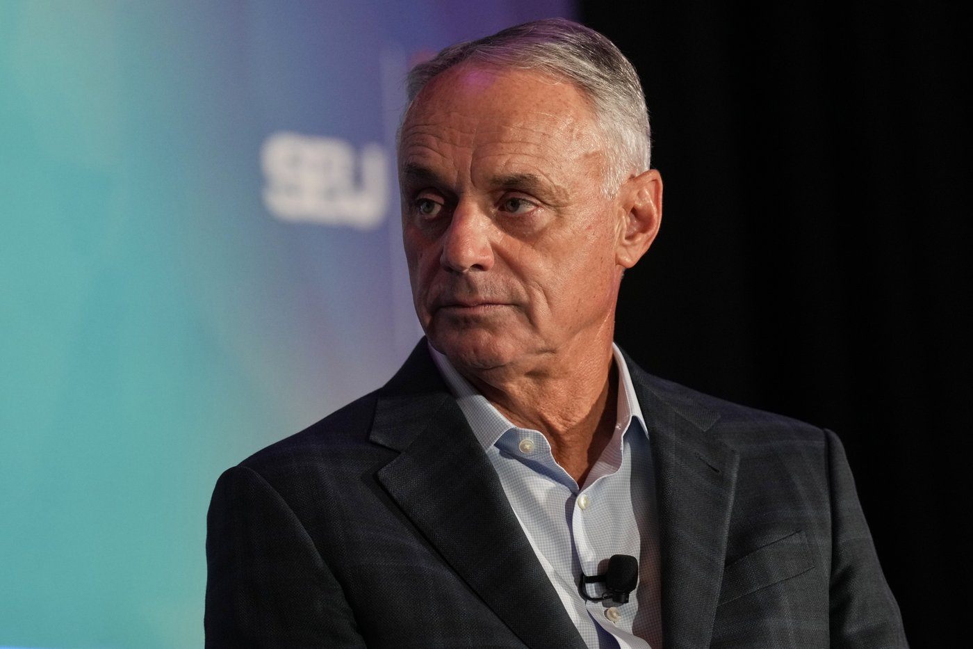 Rob Manfred says he discussed Pete Rose's status with Donald Trump and will rule on reinstatement | iNFOnews.ca