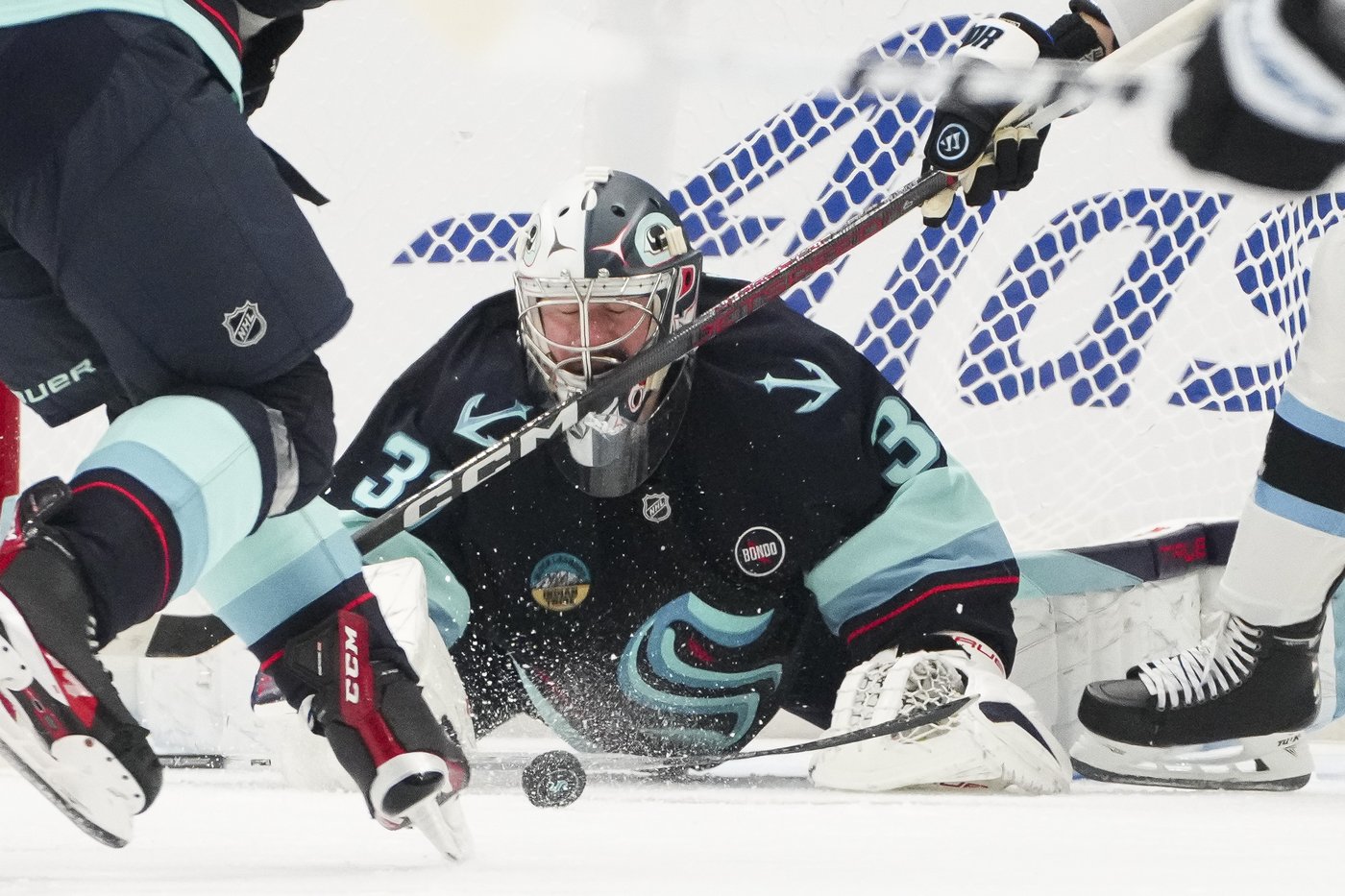 Kraken score 3 third-period goals in 5-2 win over Utah | iNFOnews.ca Kraken score 3 third-period goals in 5-2 win over Utah | iNFOnews.ca
