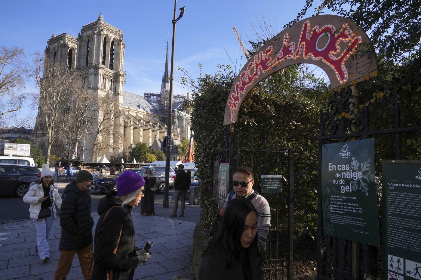 PHOTO COLLECTION: France Notre Dame | iNFOnews.ca