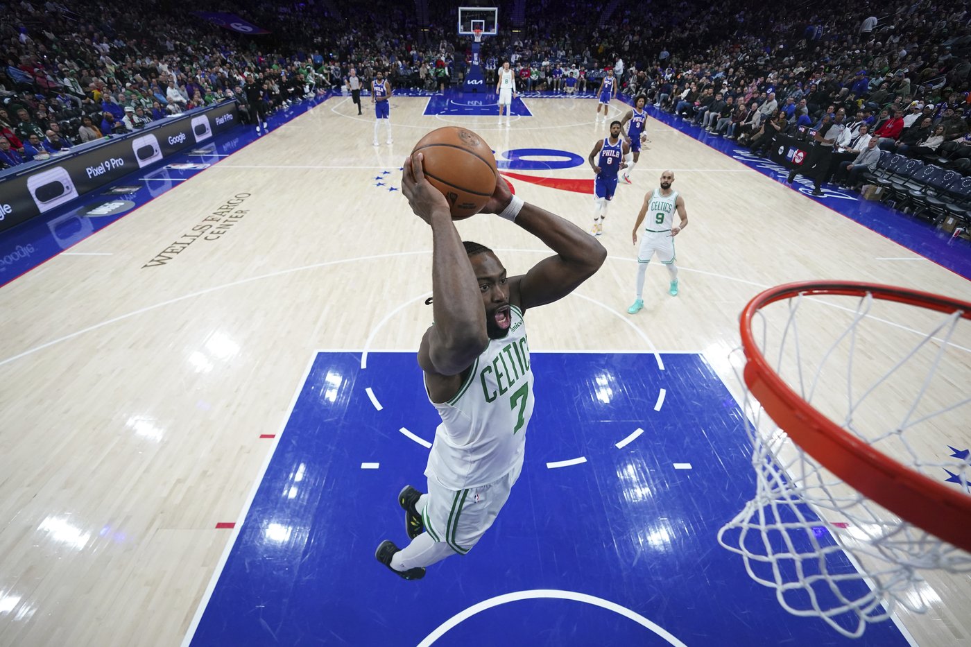 Pritchard and Tatum lead Celtics to 124-104 win over 76ers | iNFOnews.ca