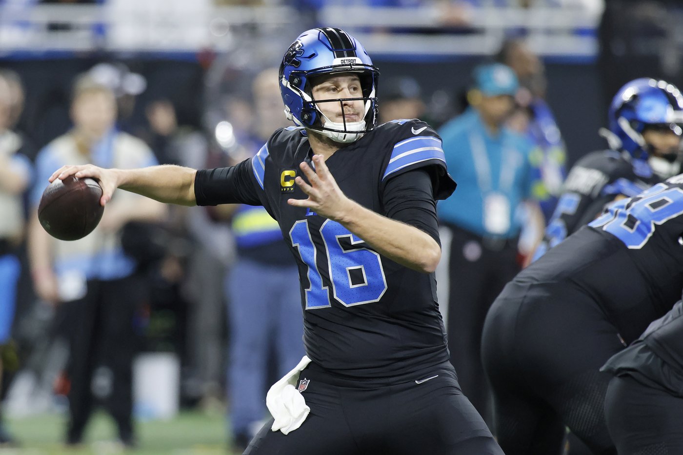 Lions look to bounce back against struggling Bears after having 11-game win streak snapped | iNFOnews.ca Lions look to bounce back against struggling Bears after having 11-game win streak snapped | iNFOnews.ca