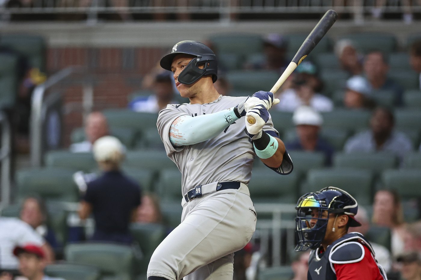Albies hits 3-run homer, Acuña has defensive gem to lead the Braves past the Yankees | iNFOnews.ca Albies hits 3-run homer, Acuña has defensive gem to lead the Braves past the Yankees | iNFOnews.ca