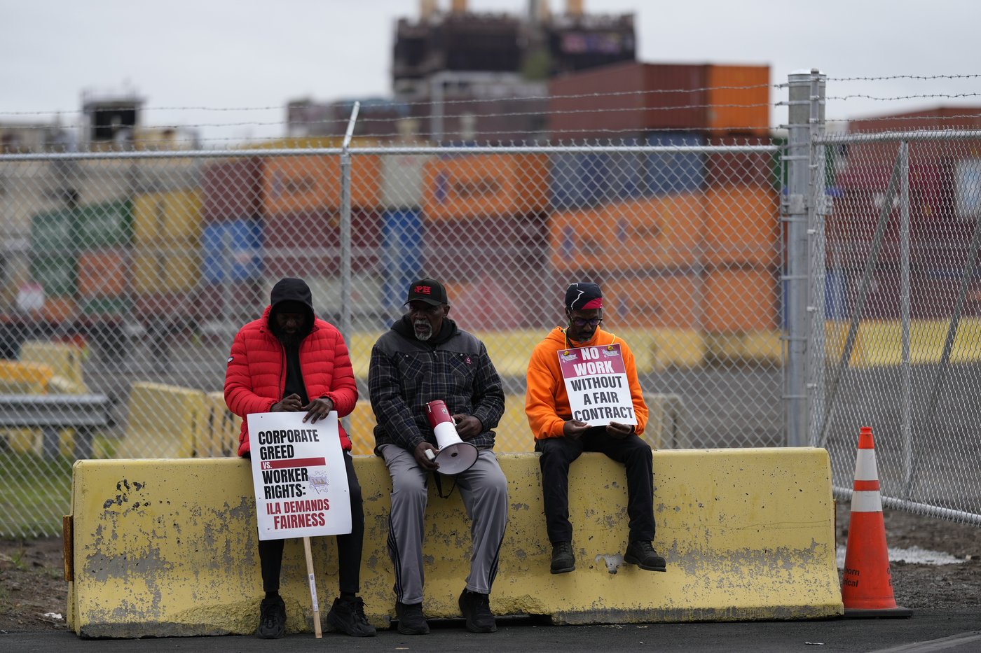 PHOTO COLLECTION: Port Strike | iNFOnews.ca PHOTO COLLECTION: Port Strike | iNFOnews.ca