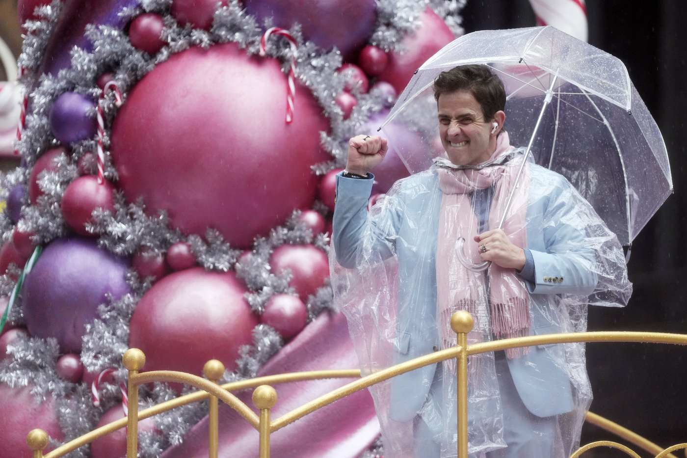 Macy’s Thanksgiving Day Parade: Big balloons, wet weather and 21 protesters arrested | iNFOnews.ca