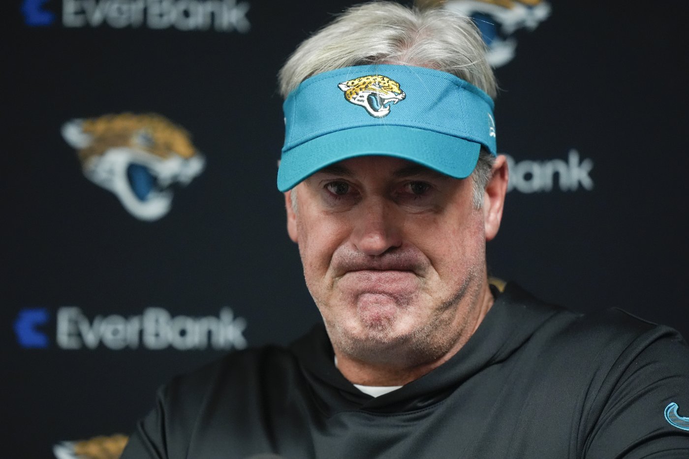 Blowout loss leaves Lawrence and freefalling Jaguars questioning themselves after 0-3 start | iNFOnews.ca