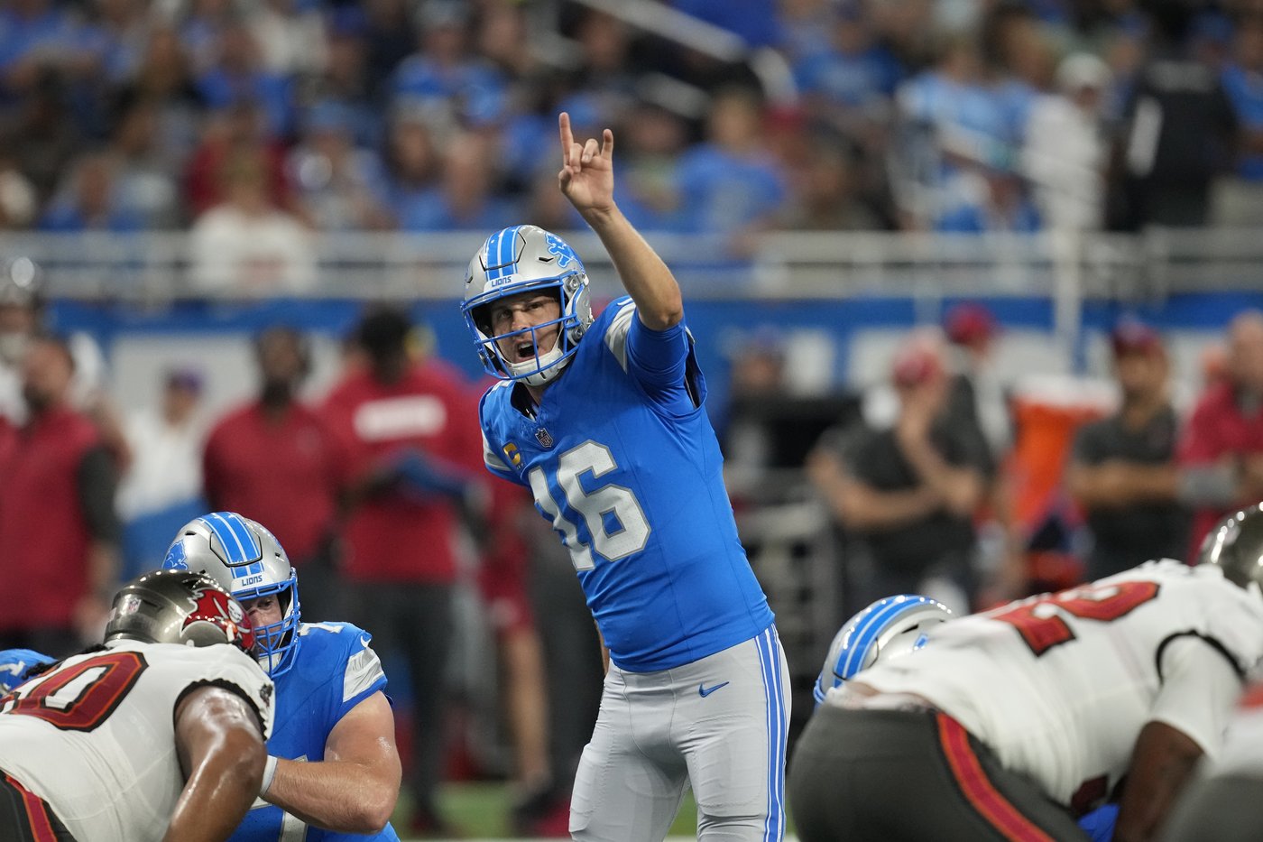 Lions, QB Jared Goff try to bounce back from frustrating loss, continue recent success vs. Cards | iNFOnews.ca Lions, QB Jared Goff try to bounce back from frustrating loss, continue recent success vs. Cards | iNFOnews.ca