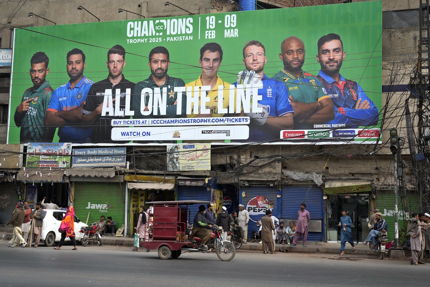 A three-decade wait is about to end for Pakistan's passionate cricket fans | iNFOnews.ca