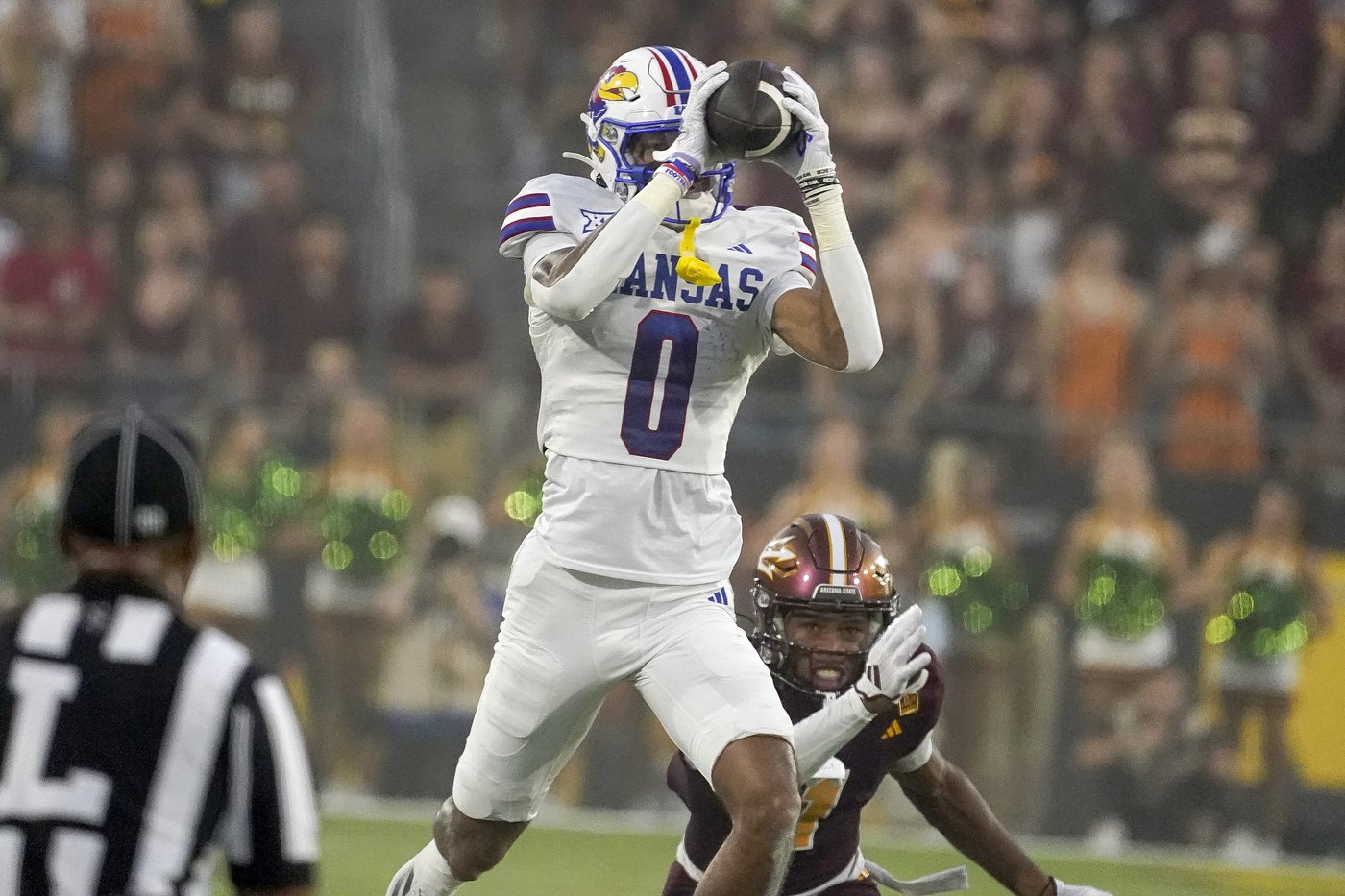 Kansas plays host to Houston at Arrowhead Stadium with both Big 12 schools desperate for a win | iNFOnews.ca
