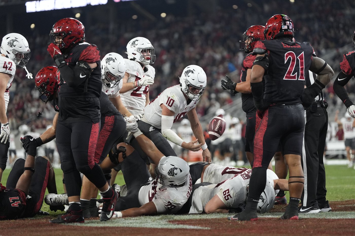 John Mateer rallies Washington State to 29-26 victory over San Diego State | iNFOnews.ca