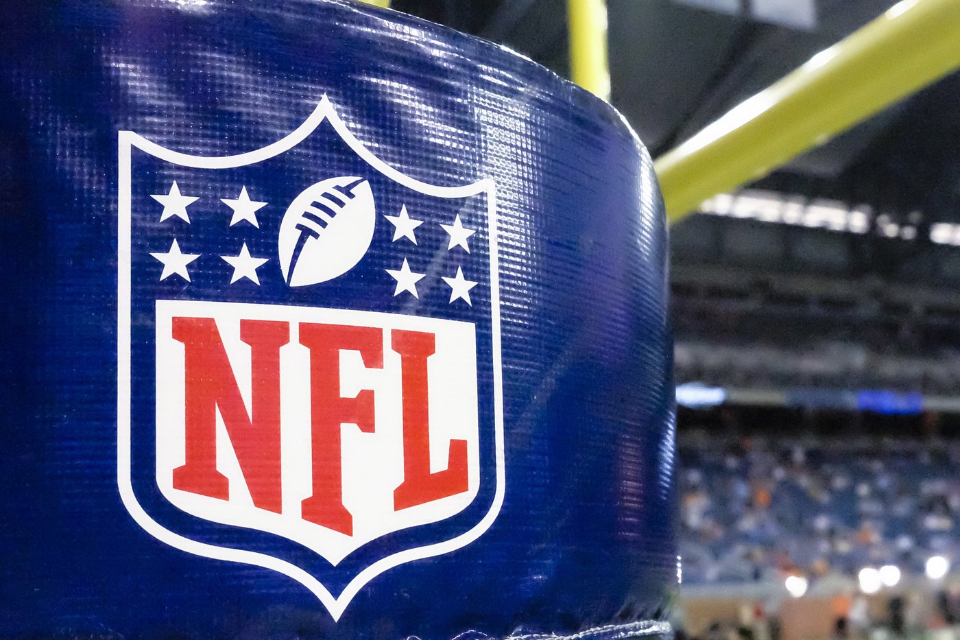 Former NFL players helped educate current players about league's sports betting policies | iNFOnews.ca