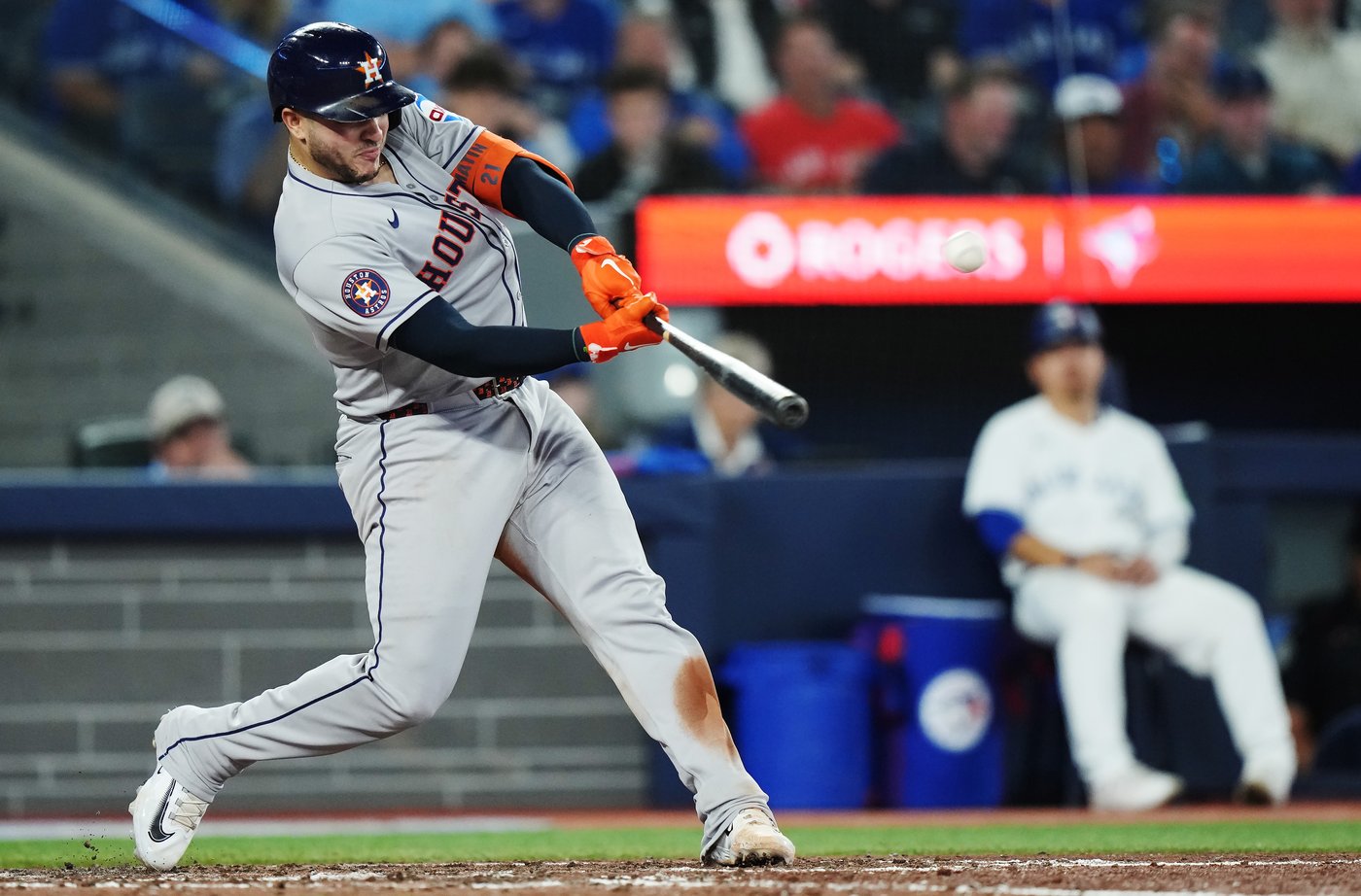 Diaz's ninth inning homer snuffs out Blue Jays' late rally as Astros win 3-2 | iNFOnews.ca Diaz's ninth inning homer snuffs out Blue Jays' late rally as Astros win 3-2 | iNFOnews.ca