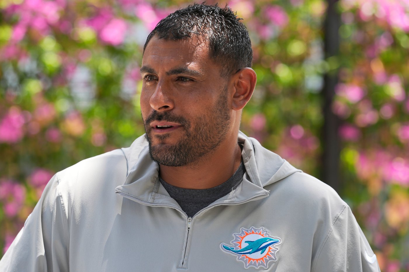 Prosecutors won't pursue battery charge against Dolphins' Ryan Crow, who remains on leave from team | iNFOnews.ca Prosecutors won't pursue battery charge against Dolphins' Ryan Crow, who remains on leave from team | iNFOnews.ca