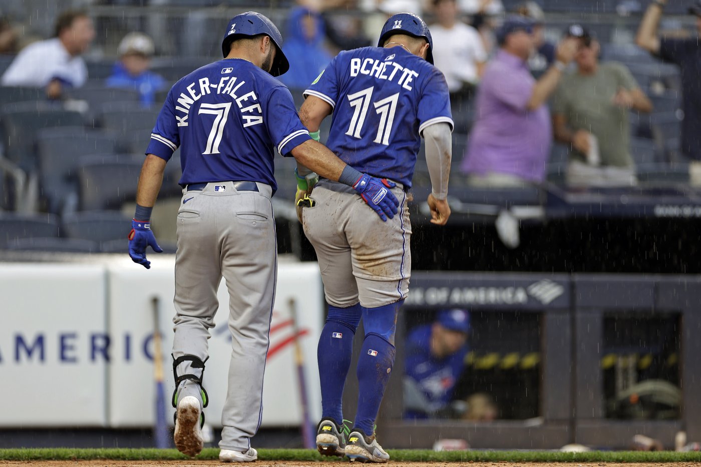 Blue Jays hope to get shortstop Bo Bichette back during playoffs | iNFOnews.ca
