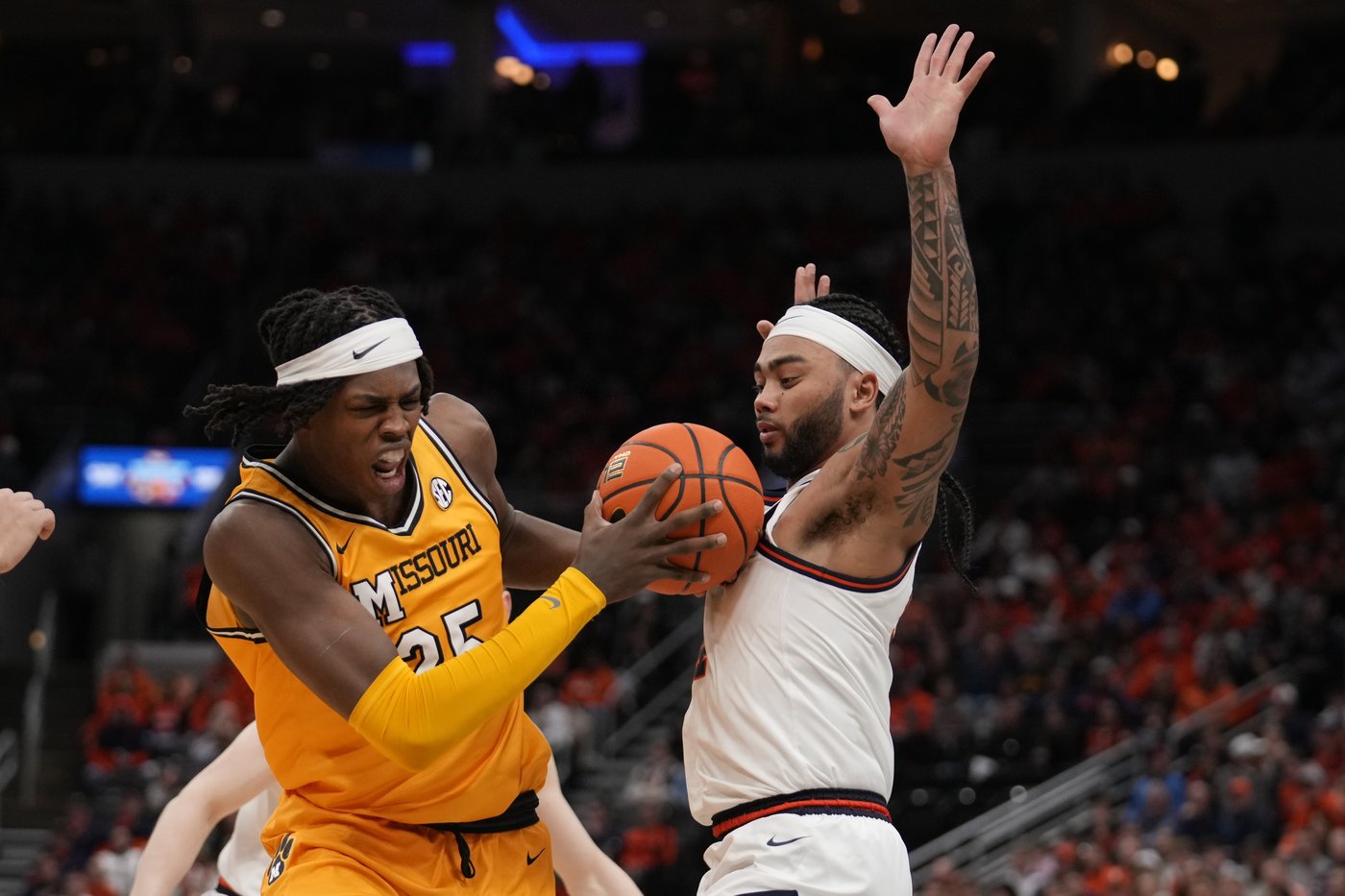 Kasparas Jakucionis scores 21, lifts Illinois over Missouri in 80-77 thriller | iNFOnews.ca