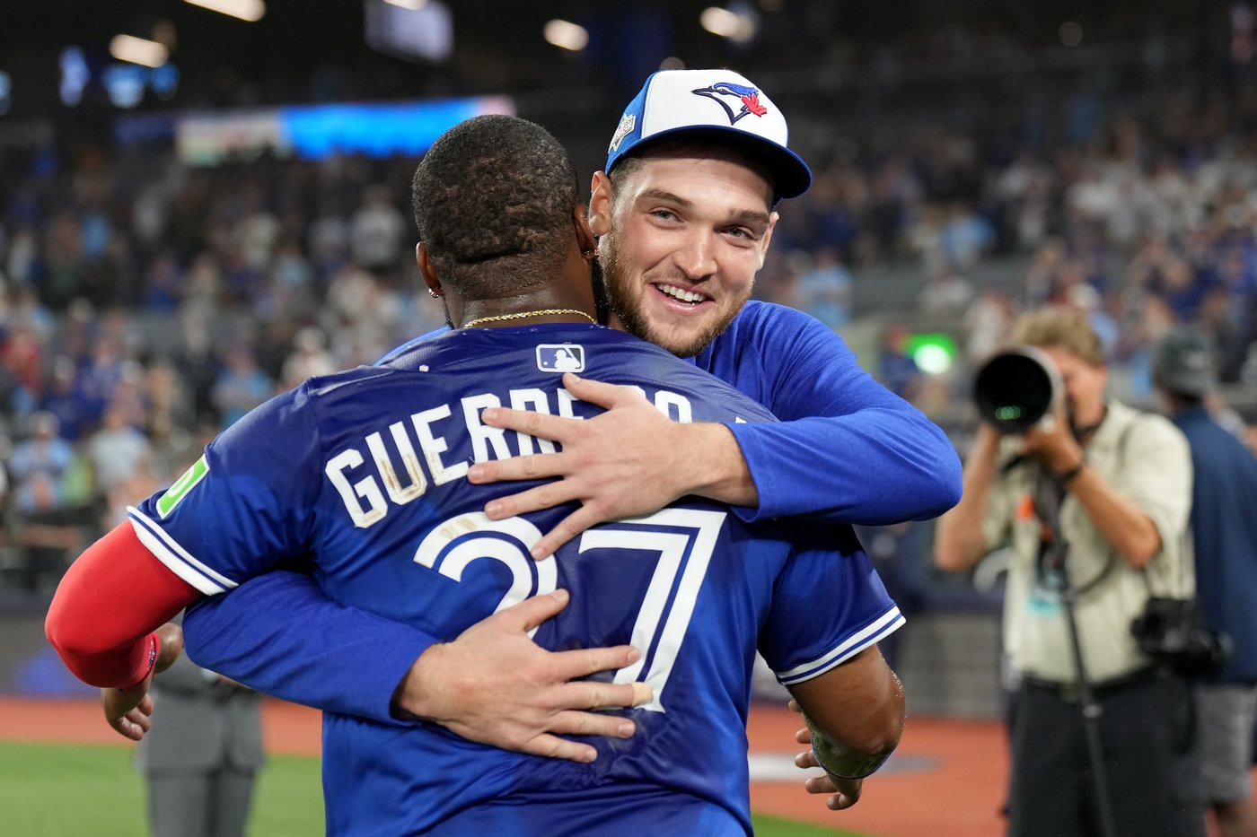 Guerrero hits slam, Yesavage is dominant as Blue Jays beat Yankees 13-7 in Game 2 | iNFOnews.ca Guerrero hits slam, Yesavage is dominant as Blue Jays beat Yankees 13-7 in Game 2 | iNFOnews.ca