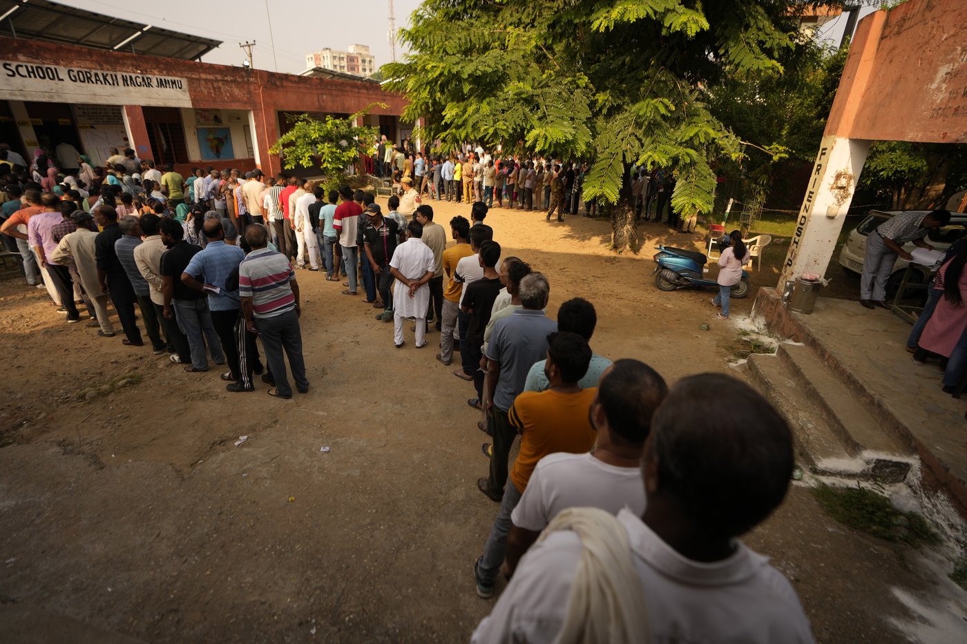 Indian-controlled Kashmir votes in final phase of polls to elect local government | iNFOnews.ca