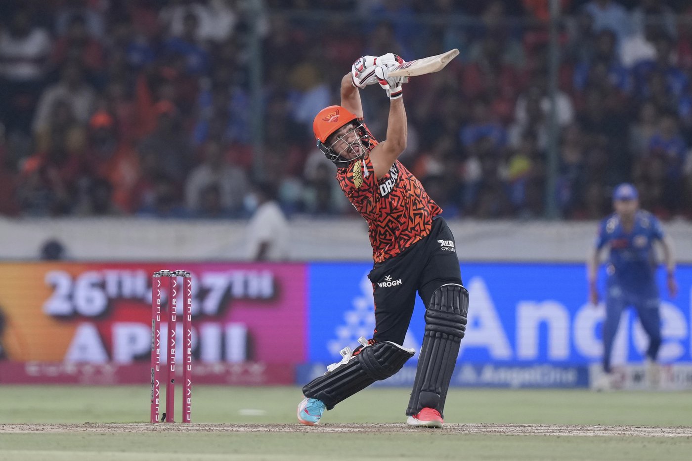 Boult and Sharma shine for Mumbai in massive 7-wicket victory over Hyderabad | iNFOnews.ca Boult and Sharma shine for Mumbai in massive 7-wicket victory over Hyderabad | iNFOnews.ca