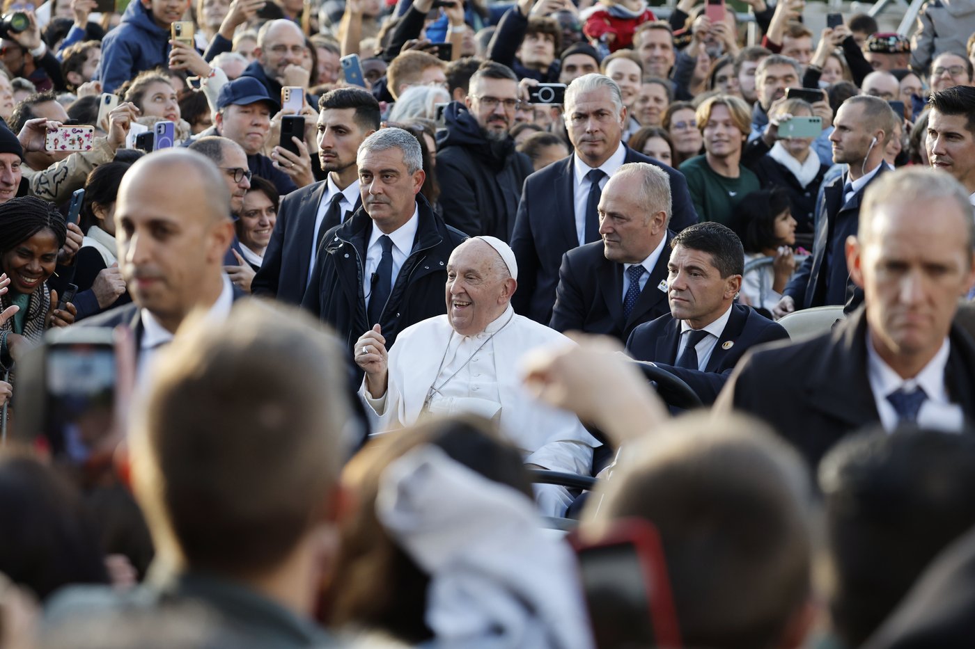 Belgian Catholic university denounces visiting pope's views on women after he digs in on their role | iNFOnews.ca Belgian Catholic university denounces visiting pope's views on women after he digs in on their role | iNFOnews.ca