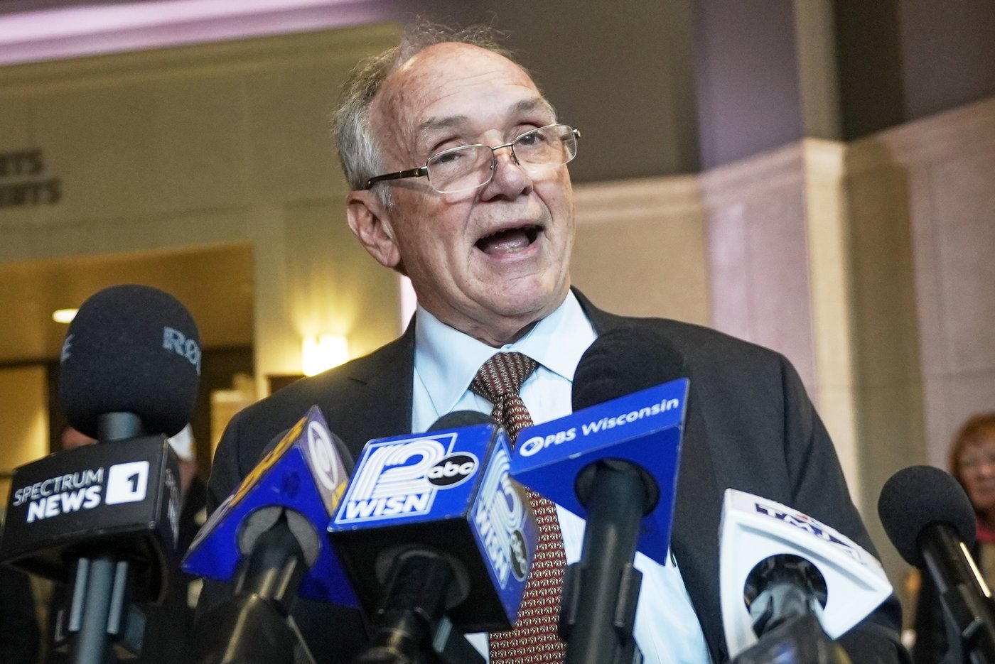 Former Trump attorney lashes out at 'lawfare' after court appearance in Wisconsin fake electors case | iNFOnews.ca Former Trump attorney lashes out at 'lawfare' after court appearance in Wisconsin fake electors case | iNFOnews.ca