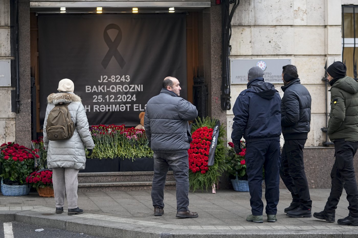 Putin apologizes for 'tragic incident' but stops short of saying Azerbaijani plane was shot down | iNFOnews.ca Putin apologizes for 'tragic incident' but stops short of saying Azerbaijani plane was shot down | iNFOnews.ca