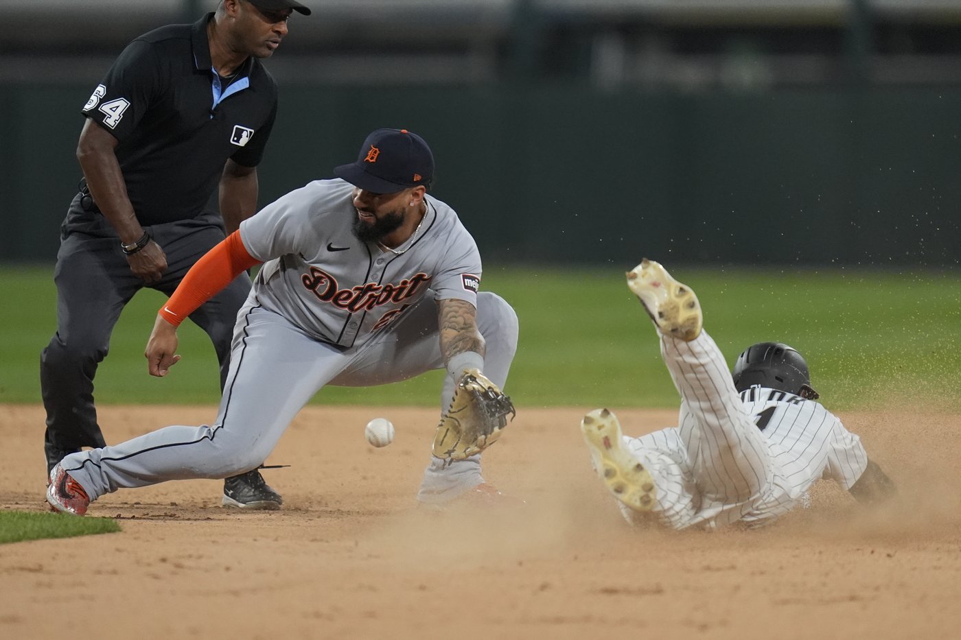 Smith and Taylor help the White Sox cool off the Tigers with an 8-1 victory | iNFOnews.ca