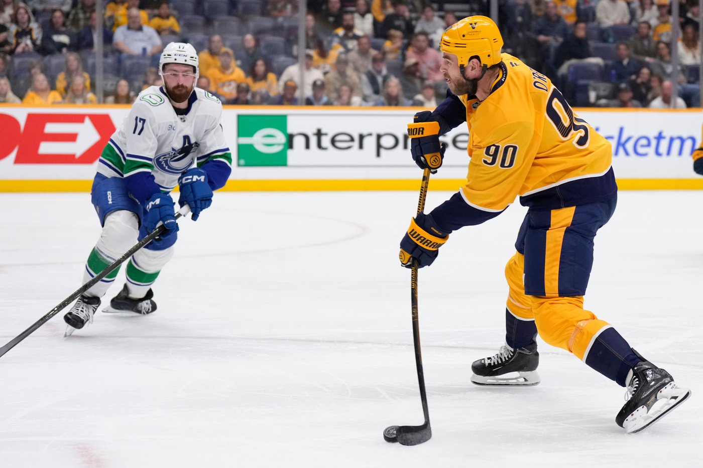 Cole Smith, Juuse Saros lead Predators over Canucks 2-1 | iNFOnews.ca Cole Smith, Juuse Saros lead Predators over Canucks 2-1 | iNFOnews.ca